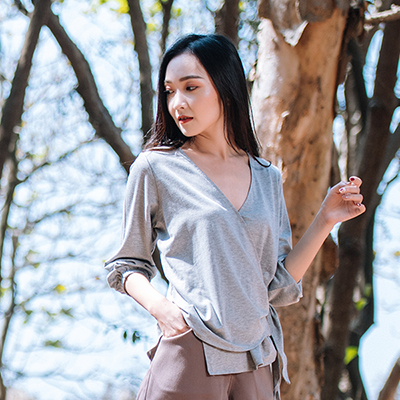 MIT和風吹拂側綁帶上衣(麻灰)